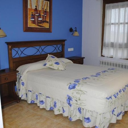 Hotel Rural La Corte De Los Pinares ビヌエサ エクステリア 写真