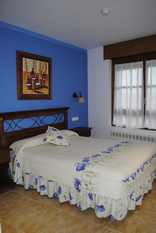 Hotel Rural La Corte De Los Pinares ビヌエサ 部屋 写真