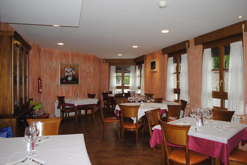 Hotel Rural La Corte De Los Pinares ビヌエサ エクステリア 写真